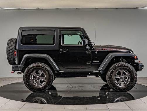 Black Clearcoat 2017 Jeep Wrangler Rubicon