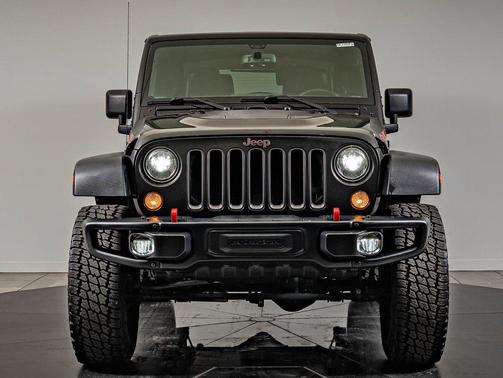 Black Clearcoat 2017 Jeep Wrangler Rubicon