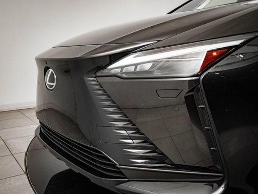 Caviar 2023 Lexus RZ 450e Luxury