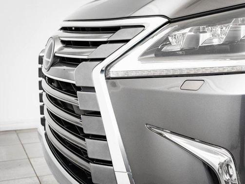 2016 Lexus LX 570 Base