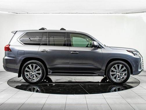 2016 Lexus LX 570 Base