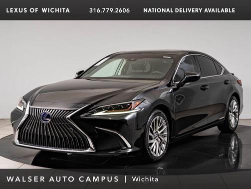 Obsidian 2019 Lexus ES 300h Luxury