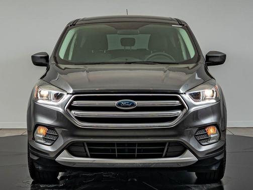 Magnetic Metallic 2017 Ford Escape SE
