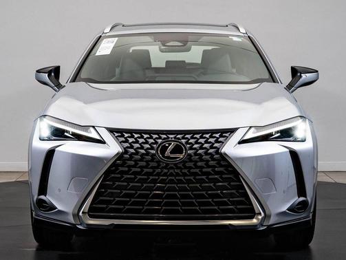 1L2 2026 Lexus UX 300h Premium