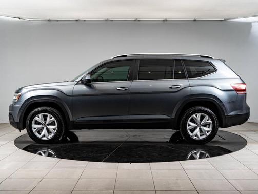 Platinum Gray Metallic 2019 Volkswagen Atlas 3.6L SE w/Technology