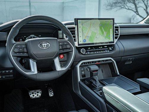 2025 Toyota Tundra Hybrid Platinum