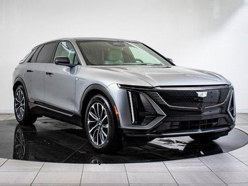 2024 Cadillac LYRIQ Sport