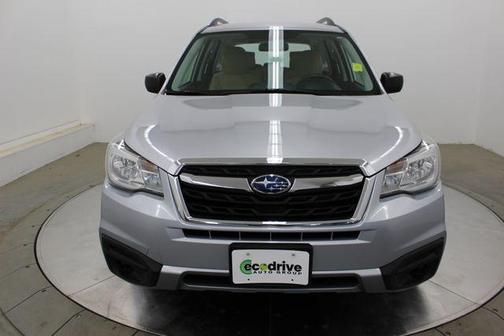 Ice Silver Metallic 2018 Subaru Forester 2.5i