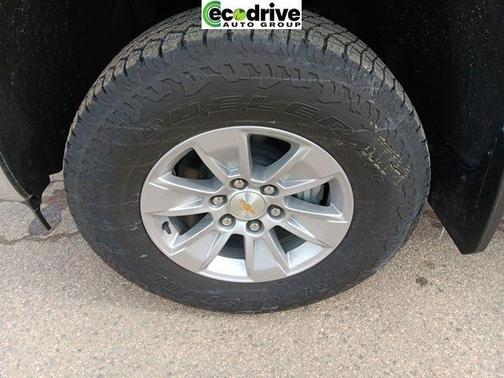 Summit White 2026 Chevrolet Silverado 1500 LT