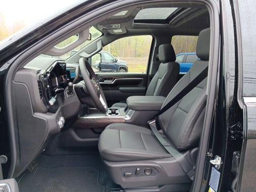 Onyx Black 2026 GMC Sierra 2500 SLT