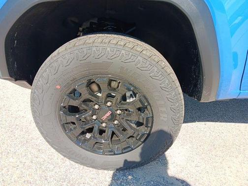 Metallic 2026 GMC Canyon Elevation