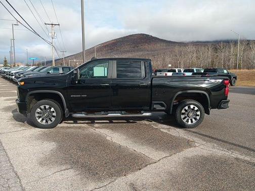 2022 Chevrolet Silverado 2500 Custom