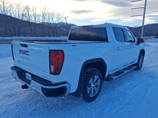 2024 GMC Sierra 1500 SLE