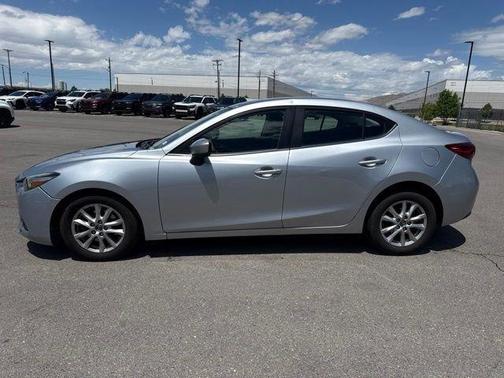 Sonic Silver Metallic 2018 Mazda Mazda3 Sport