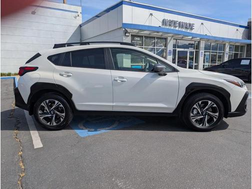 Crystal White Pearl 2025 Subaru Crosstrek Premium