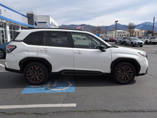 2025 Subaru Forester Sport