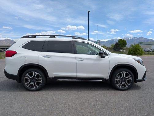 Crystal White Pearl 2026 Subaru Ascent Touring