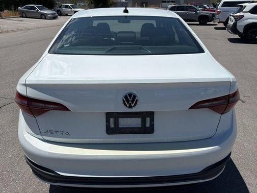 Pure White 2023 Volkswagen Jetta 1.5T S