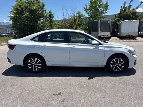 Pure White 2023 Volkswagen Jetta 1.5T S