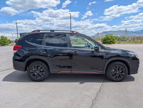 Crystal Black Silica 2024 Subaru Forester Sport