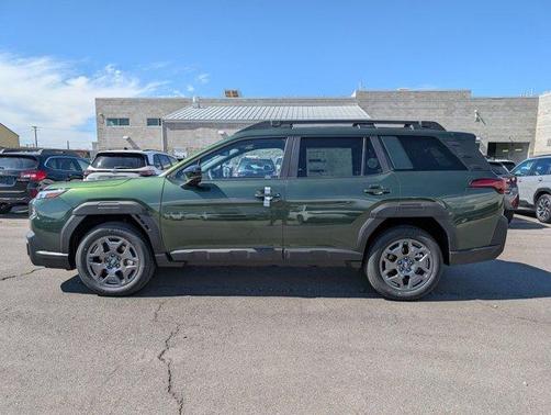 Deep Emerald Green 2026 Subaru Outback Premium