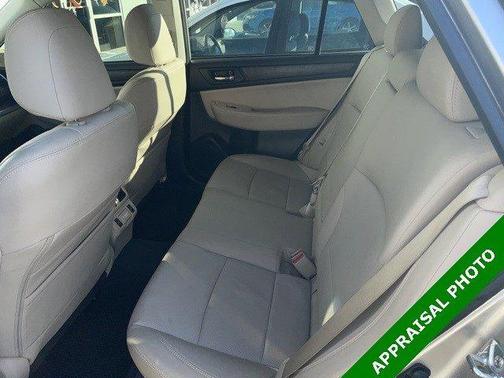 Photo 4 of 6 of 2018 Subaru Outback 2.5i Limited