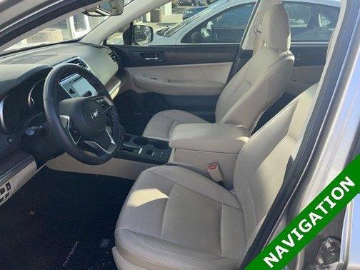 Photo 3 of 6 of 2018 Subaru Outback 2.5i Limited