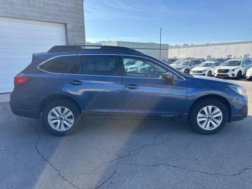 Abyss Blue Pearl 2019 Subaru Outback 2.5i Premium