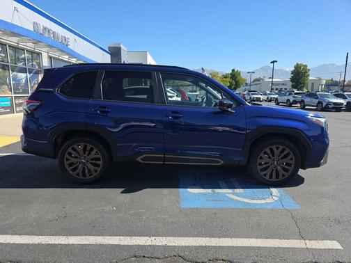 2025 Subaru Forester Sport