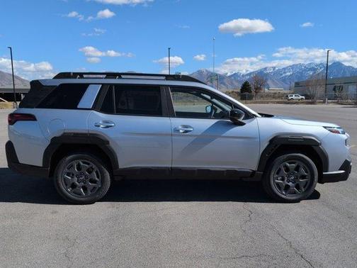 Ice Silver Metallic 2026 Subaru Outback Premium