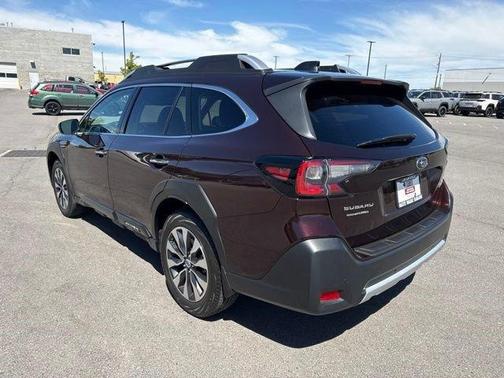 Crystal White Pearl 2024 Subaru Outback Touring XT