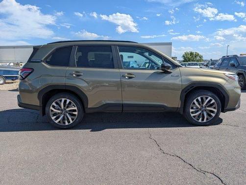Autumn Green Metallic 2026 Subaru Forester Touring