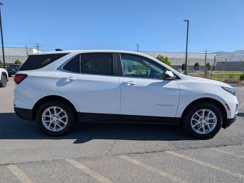 Summit White 2022 Chevrolet Equinox 1LT