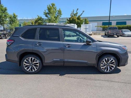 Magnetite Gray Metallic 2026 Subaru Forester Touring