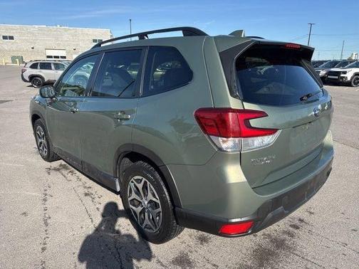 Jasper Green Metallic 2021 Subaru Forester Premium