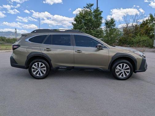 Autumn Green Metallic 2025 Subaru Outback Premium