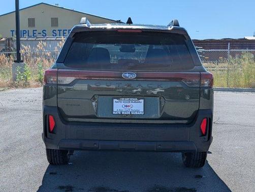 Deep Emerald Green 2026 Subaru Outback Premium