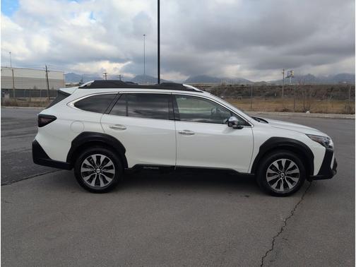 2024 Subaru Outback Touring