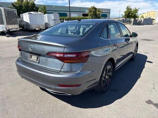 Platinum Gray Metallic 2019 Volkswagen Jetta 1.4T SEL Premium
