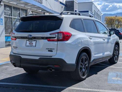 Crystal White Pearl 2023 Subaru Ascent Onyx Edition