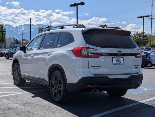 Crystal White Pearl 2023 Subaru Ascent Onyx Edition