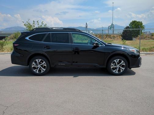 2022 Subaru Outback Limited XT