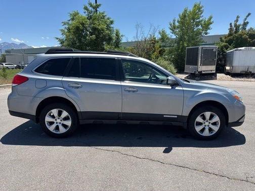 Steel Silver Metallic 2011 Subaru Outback 2.5i Limited