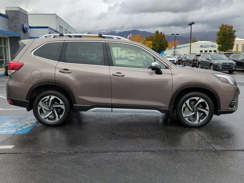 2023 Subaru Forester Touring