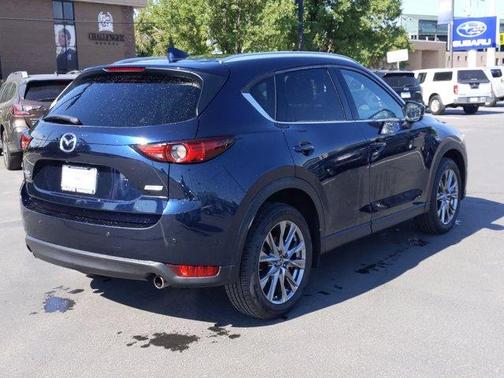 Photo 3 of 23 of 2019 Mazda CX-5 Signature