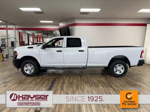 2024 RAM 3500 Tradesman Crew Cab 4x4 8' Box
