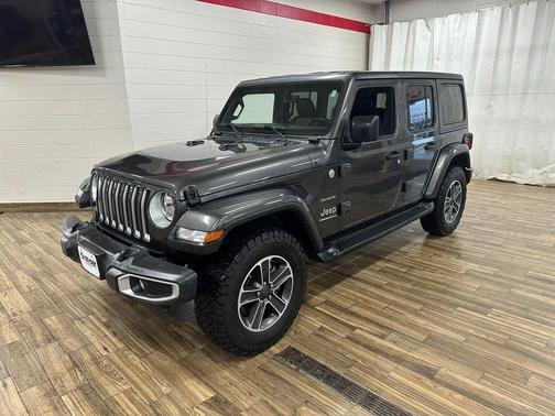 2023 Jeep Wrangler 4-Door Sahara 4x4