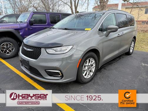 2022 Chrysler Pacifica Touring L