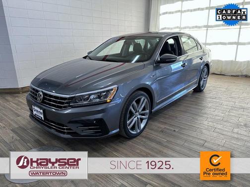 2017 Volkswagen Passat 1.8T R-Line w/Comfort