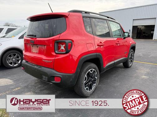 Colorado Red 2017 Jeep Renegade Trailhawk